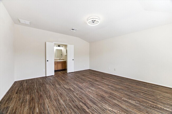 Building Photo - Move-in Home in Cypress for Lease!