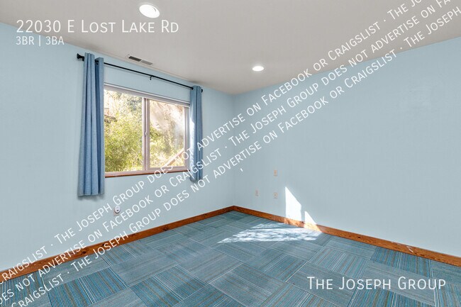 Building Photo - 22030 E Lost Lake Rd