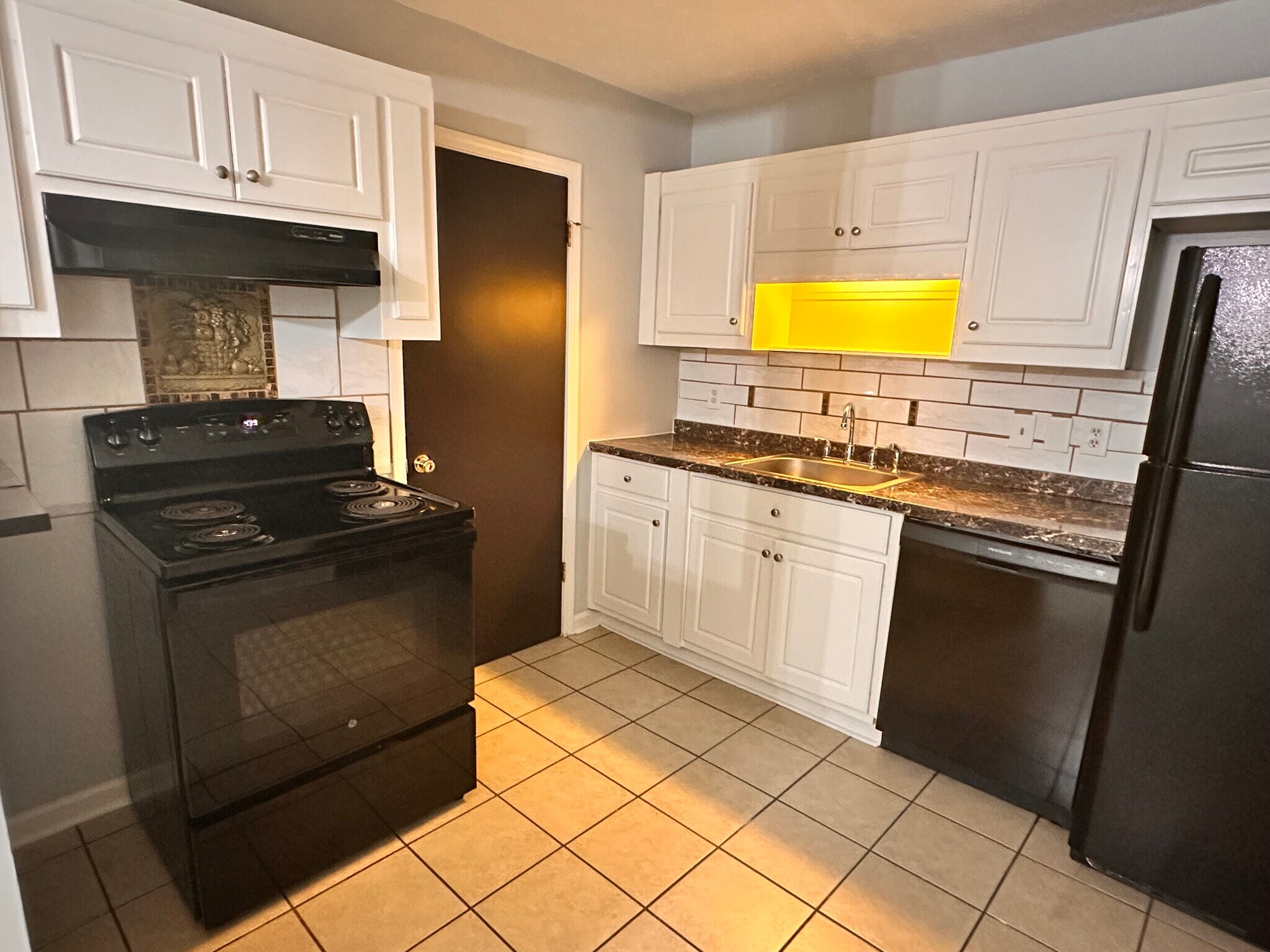 Building Photo - 1424 Springleaf Cir SE