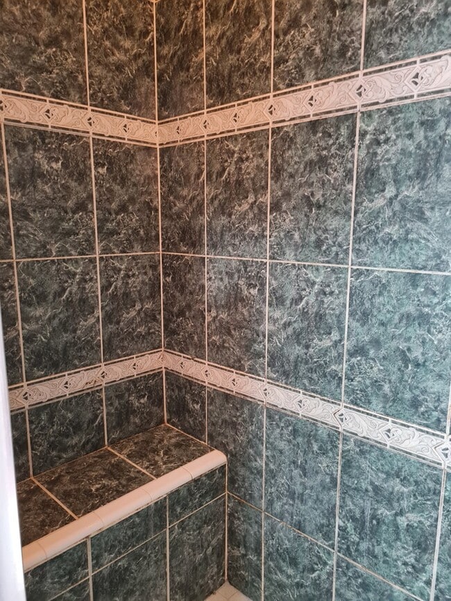 Building Photo - 21796 Stuart Place Rd