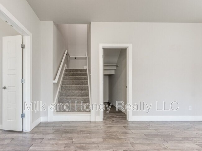 Building Photo - 6271 NW 178th Cir