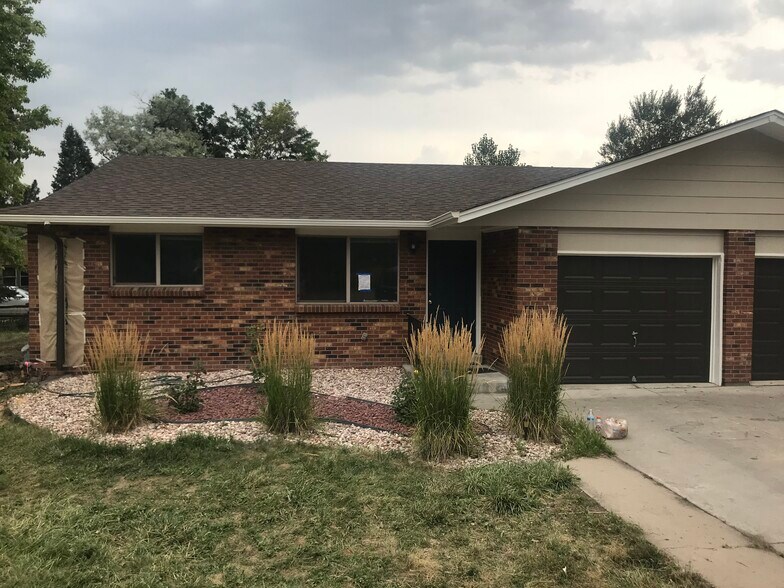 Building Photo - 828 Ulysses St