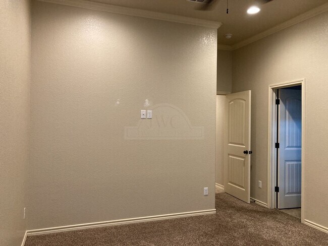 Building Photo - 5701 Luminous Ln