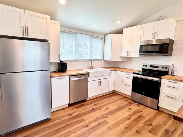 Building Photo - 3414 Navaro St