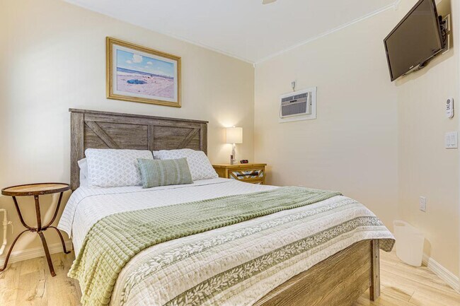 Building Photo - 1333 Nettles Blvd