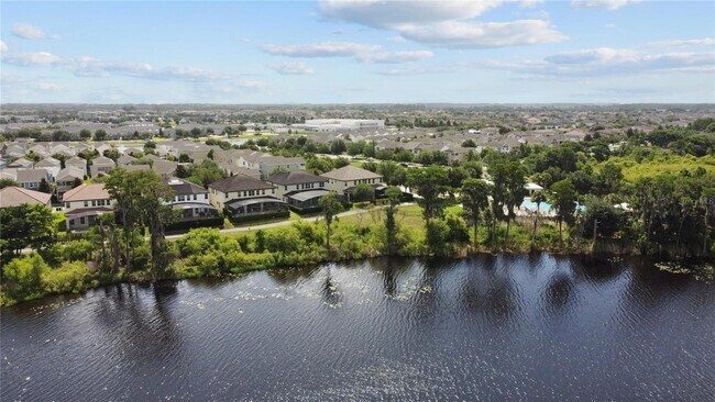 Building Photo - 8394 Lookout Pointe Dr