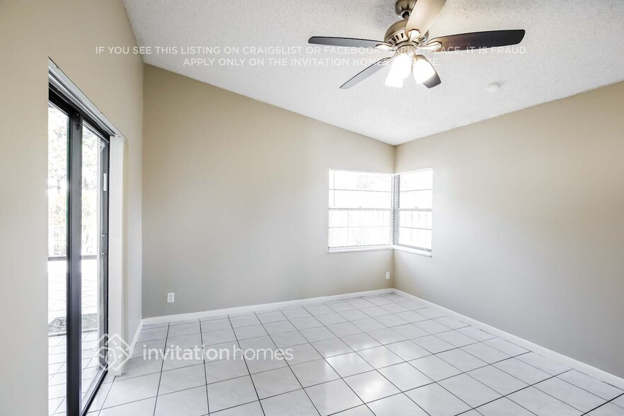 Building Photo - 10663 NW 32nd Ct