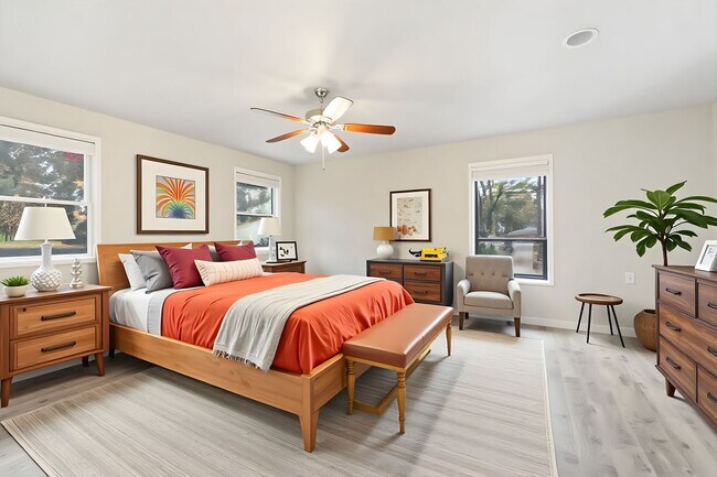 Building Photo - Gorgeous 5 bedroom, 2.5 bath House on a .88 Acre Lot in Fort Smith!