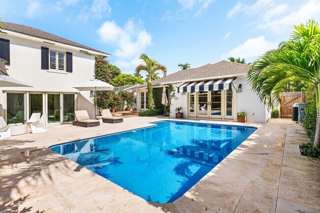 Building Photo - 306 Cordova Rd