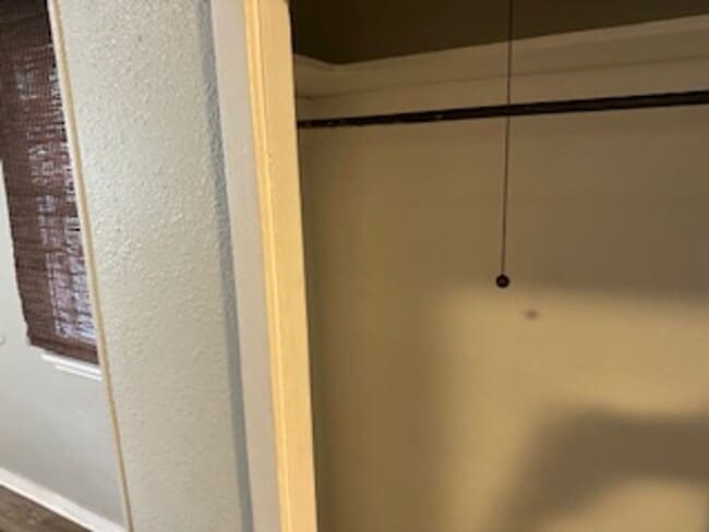 Building Photo - Cozy Studio in Desirable Neighborhood