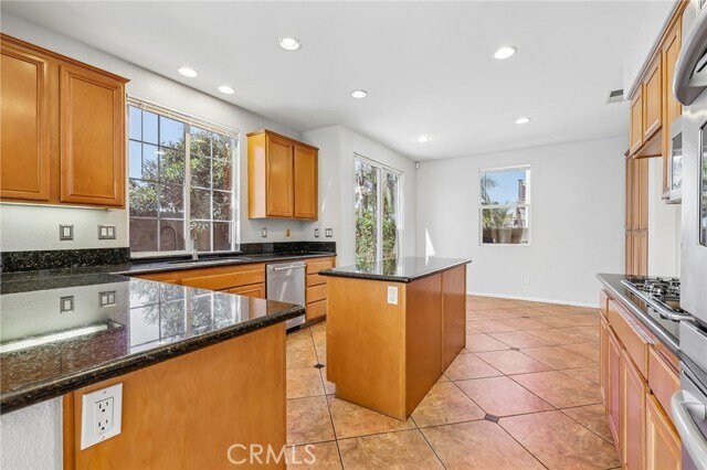 Building Photo - 2216 Corte Anacapa