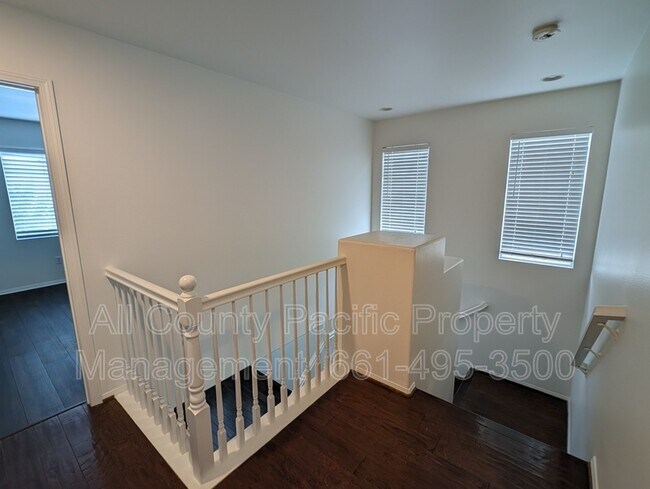 Building Photo - 28933 Mirada Circulo