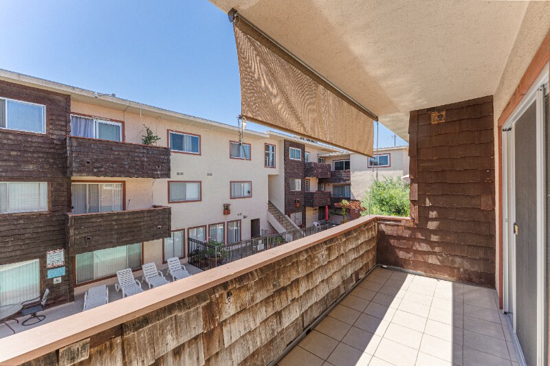 Building Photo - 5414 Newcastle Ave