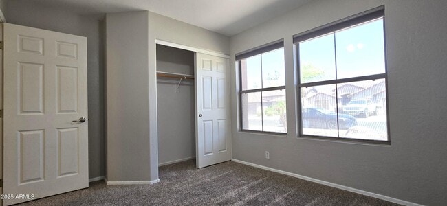 Building Photo - 4117 W Menadota Dr