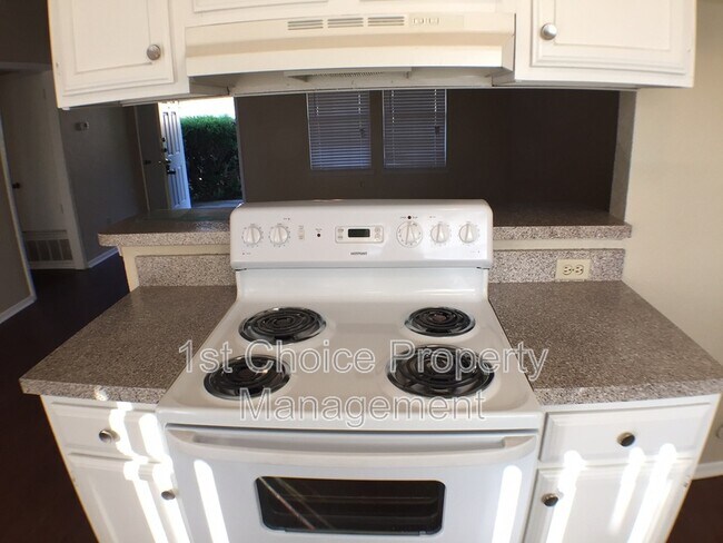 Building Photo - 5821 Fair Wind St