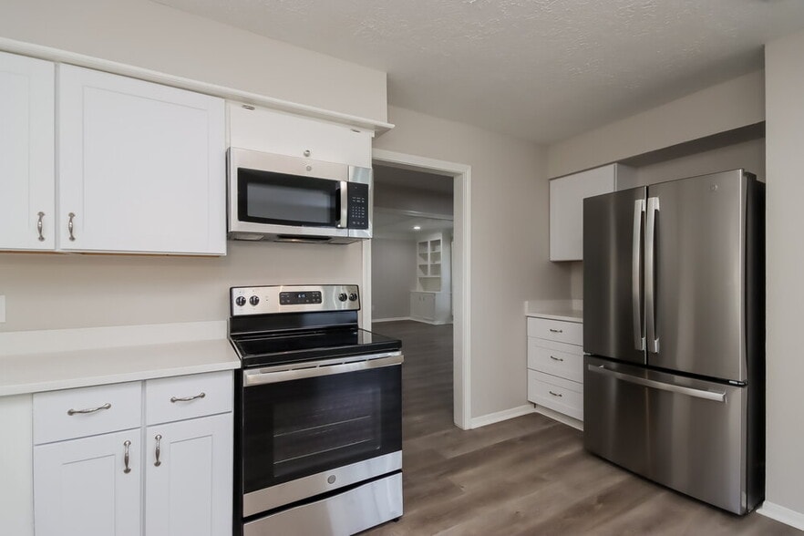 Building Photo - 1807 Hamlin Valley Dr