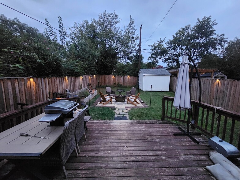 Building Photo - 6735 Radcliffe Dr