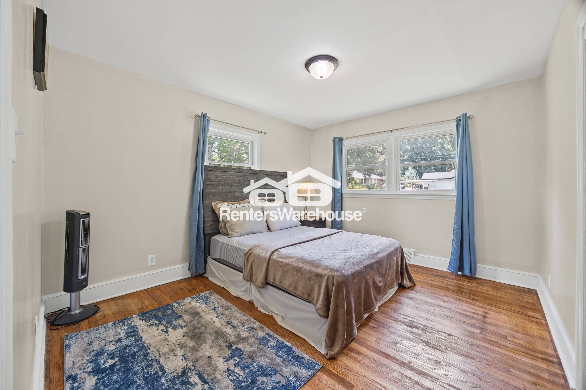 Building Photo - 5025 Lochlain Dr