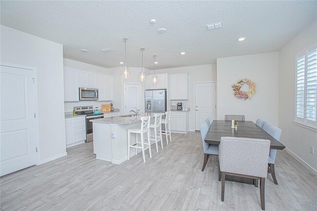Building Photo - 14365 Lanikai Beach Dr