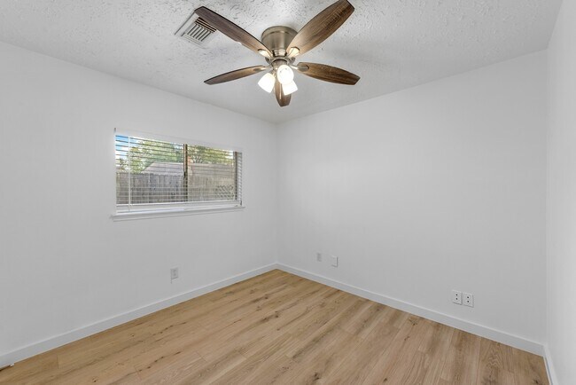 Building Photo - 22307 Silver Morning Cir