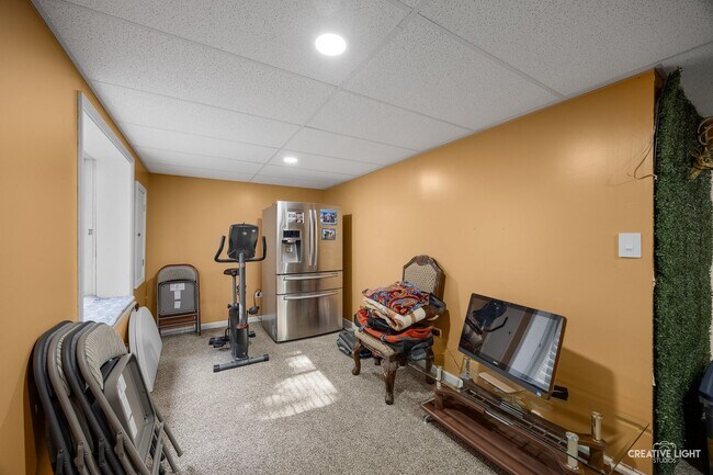 Building Photo - 2704 Blakely Ln