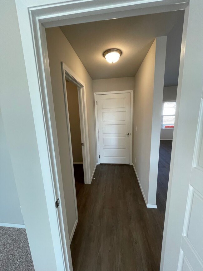 Building Photo - *MARCH MADNESS SAVINGS!* Four Bedroom | Tw...