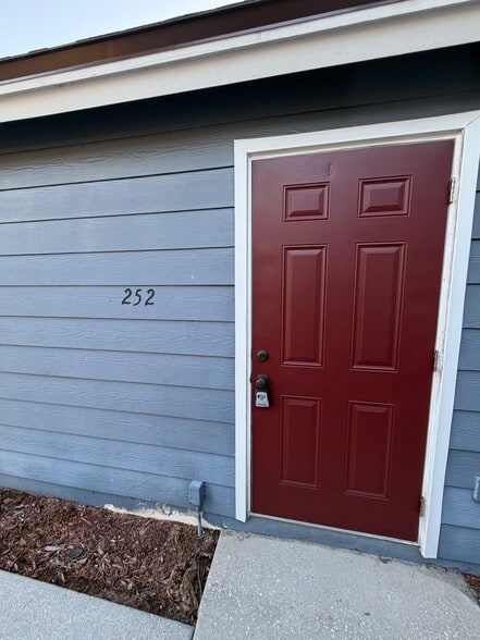 Building Photo - 252 Coco Plum Dr