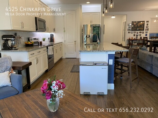 Building Photo - 4525 Chinkapin Dr