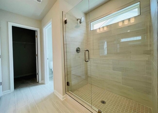 Building Photo - 3745 Davis Cir