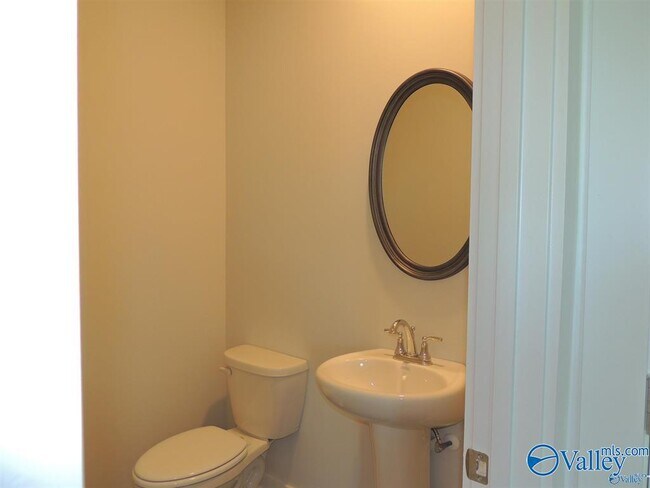 Building Photo - 26303 Beech Grv Ln NW