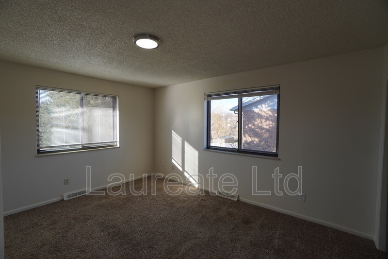 Building Photo - 5859 Newcombe Ct