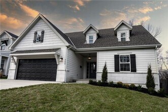 Building Photo - {4620}  Built in 2019 + Primary Bedroom on...