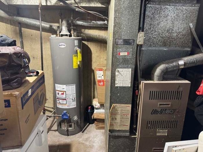 Building Photo - 11540 S Racine Ave