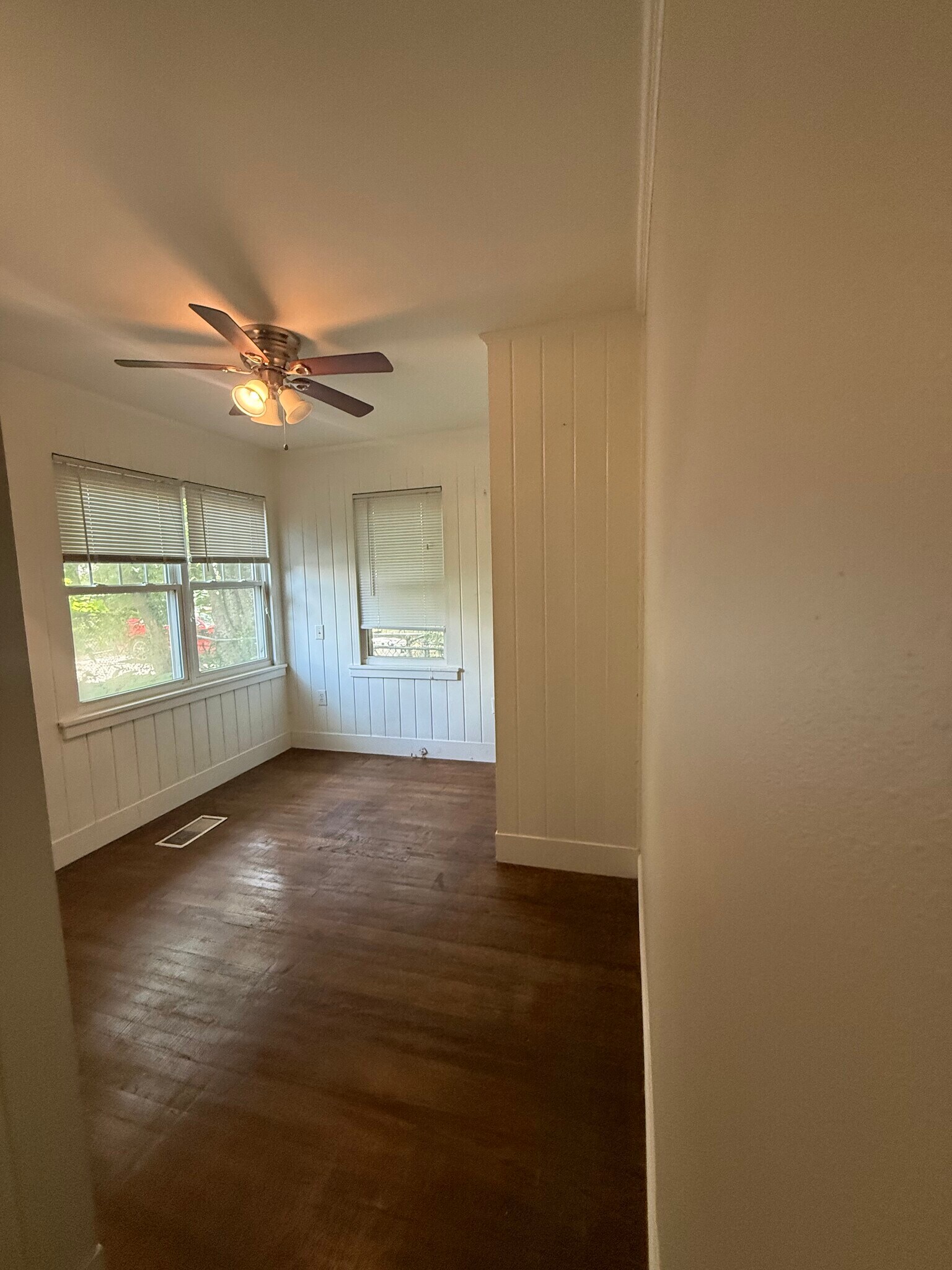 Room 3 - 823 Rittiner Dr