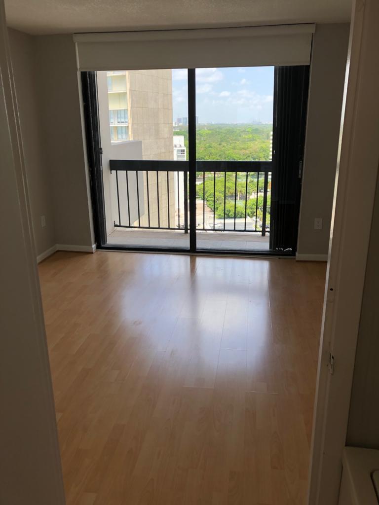 Building Photo - 2333 Brickell