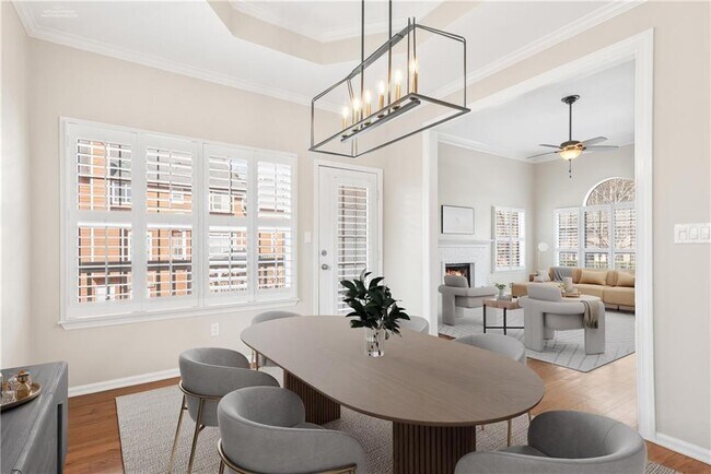 Building Photo - 12080 Greenmont Walk