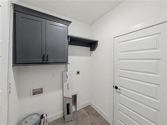 Building Photo - 43 Blairgowrie Dr