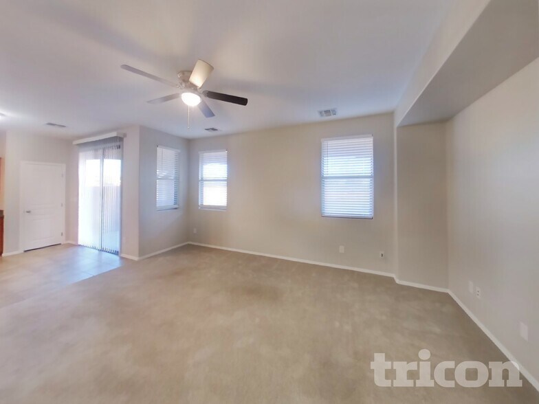 Building Photo - 21368 E North Loop