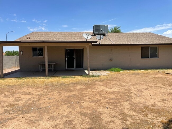 Building Photo - Gilbert & Southern 3 Bed/2 Bath Home In Mesa!