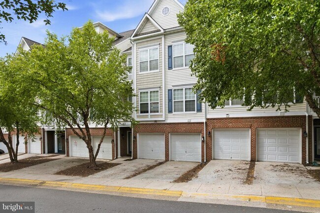 Building Photo - 1831 Cedar Cove Way