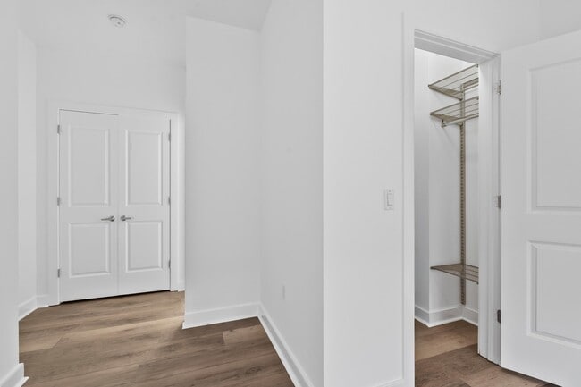 Building Photo - 172 Culver Ave