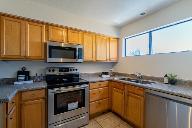 Building Photo - 11640 N 51st Ave