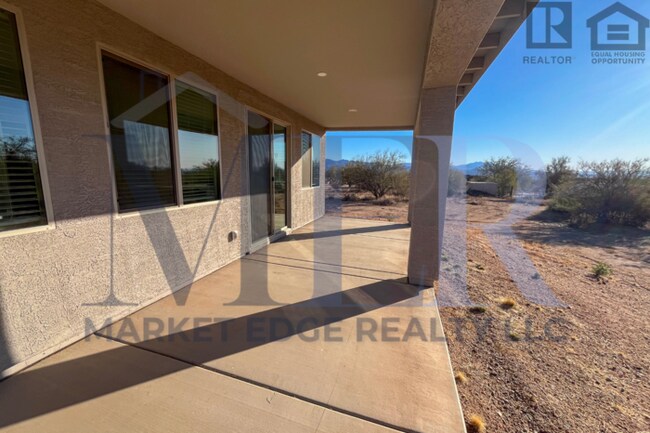 Building Photo - 3Bed/2Bath House in North Scottsdale! $399...