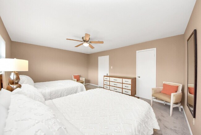 Building Photo - 6710 Biggs Ct