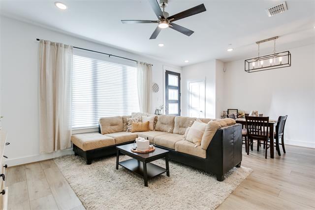 Building Photo - 7605 Reis Ln