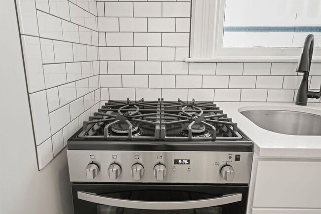 Building Photo - 101 Union Ave