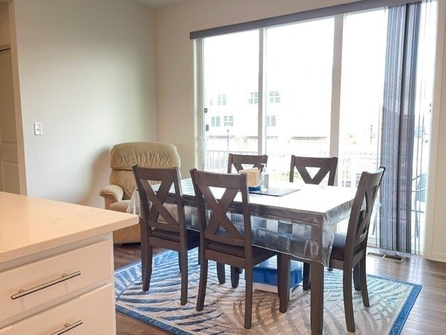 Building Photo - 2924 Reflection Dr