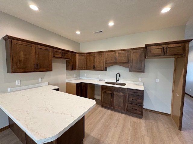 Building Photo - 2808 Cottonwood Cir