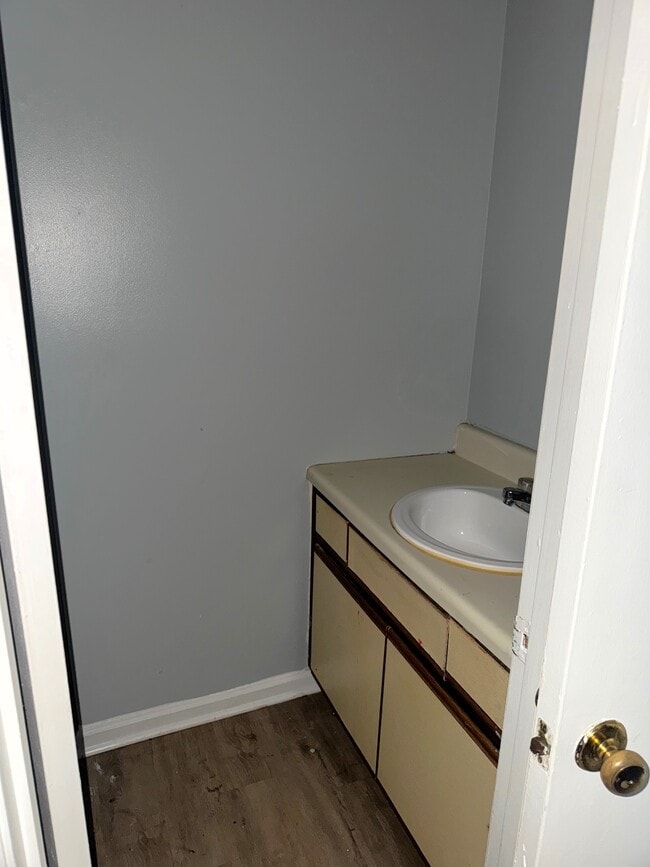 Building Photo - 830 Willow Pointe