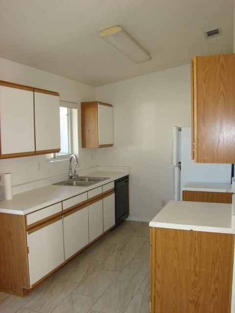 Building Photo - Coming Soon! DO NOT DISTURB TENANTS!